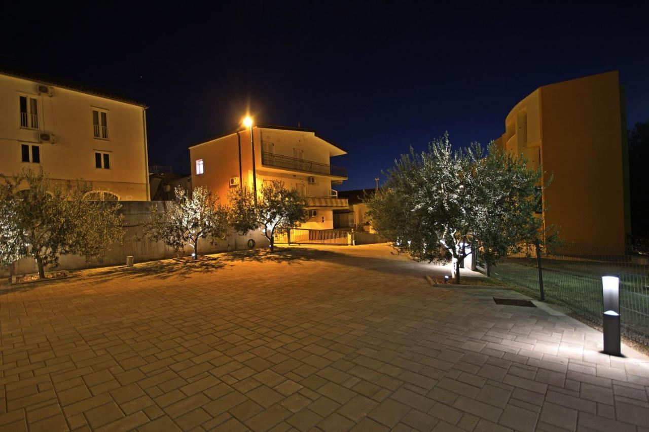Apartmani Bozena Makarska Exterior photo