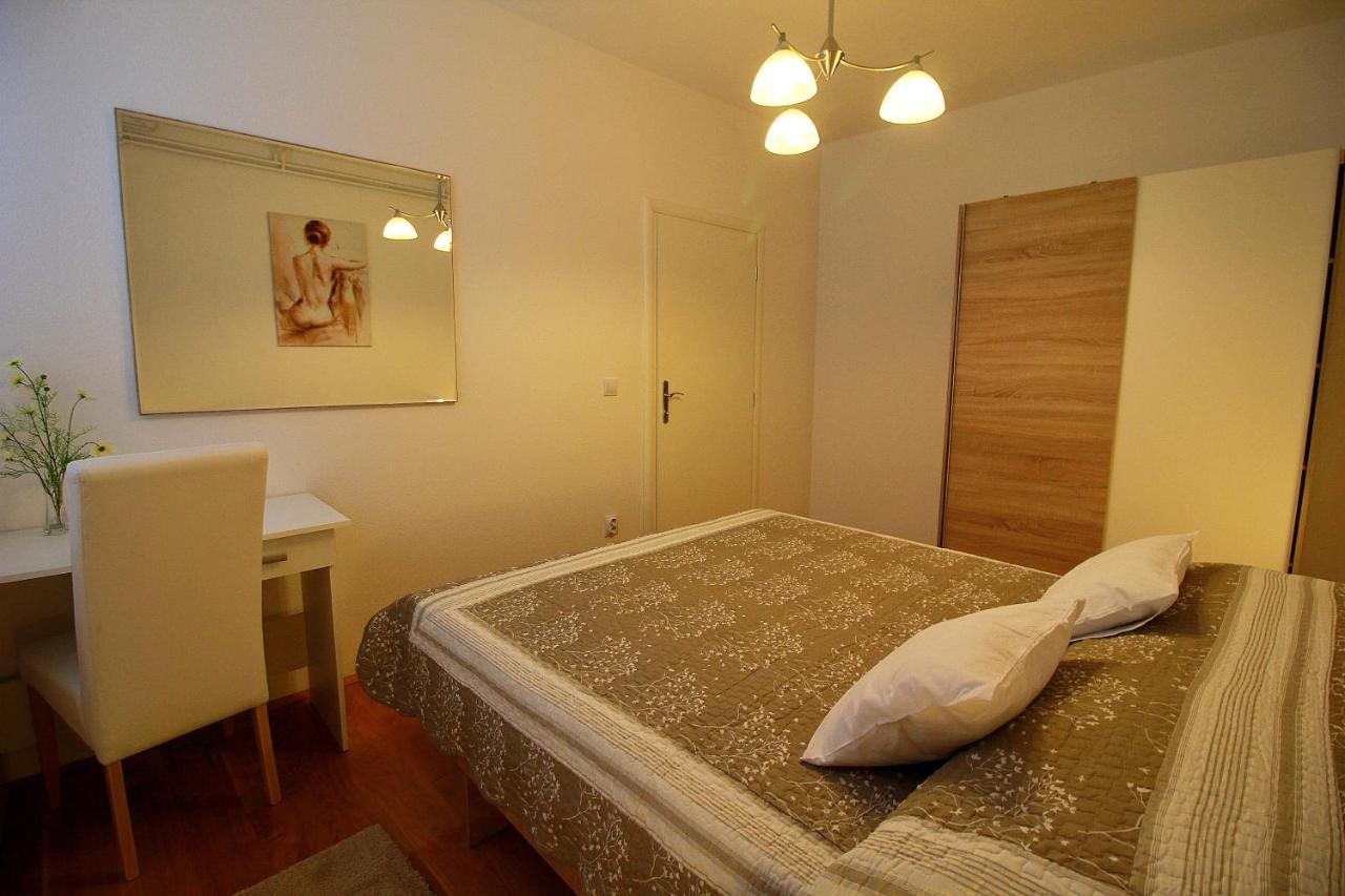 Apartmani Bozena Makarska Exterior photo
