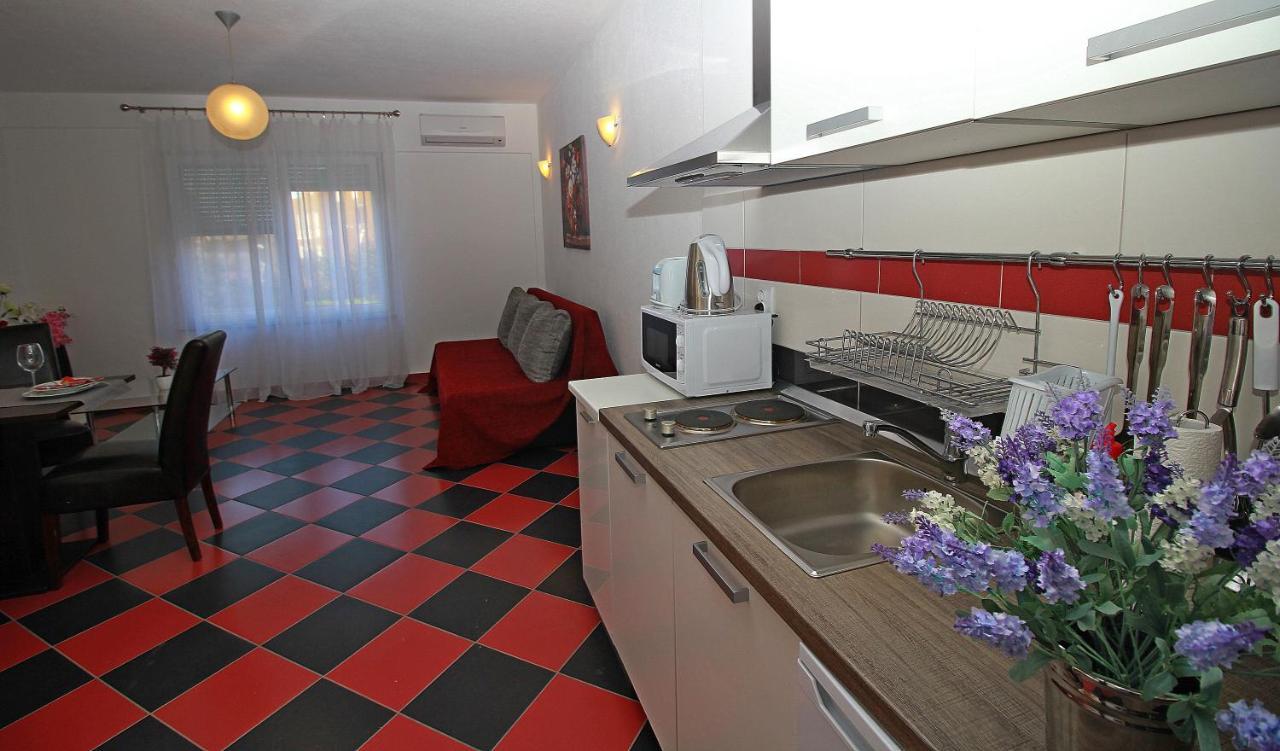 Apartmani Bozena Makarska Exterior photo